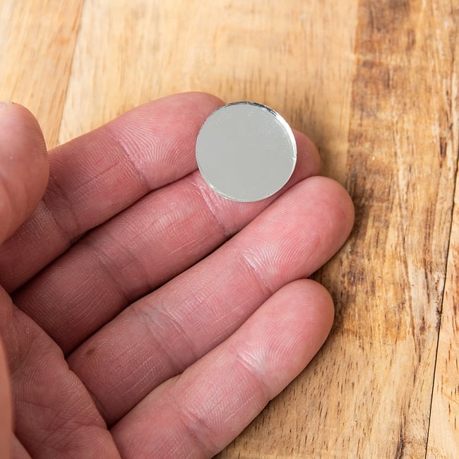 【およそ50枚入り】 丸形鏡セット 【直径約2.3cm】 2 - お届けする全体量はこのくらいです。