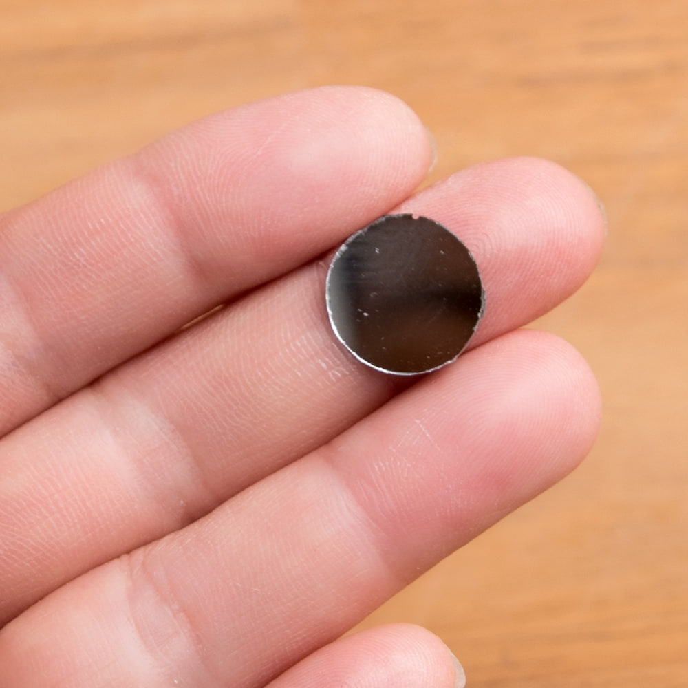 【およそ50枚入り】丸型鏡セット 直径約12mm 3 - 手に取るとこのくらいの大きさです。