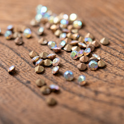 ダイヤカットのグラスビーズ [約3mmオーロラ-50g] - サブ3