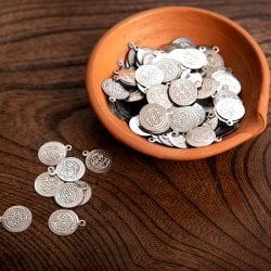 インドのレプリカコインパーツセット [50g およそ180個程度]