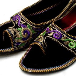 インドのサンダル - 【親指あり-踵ゴム】の商品写真