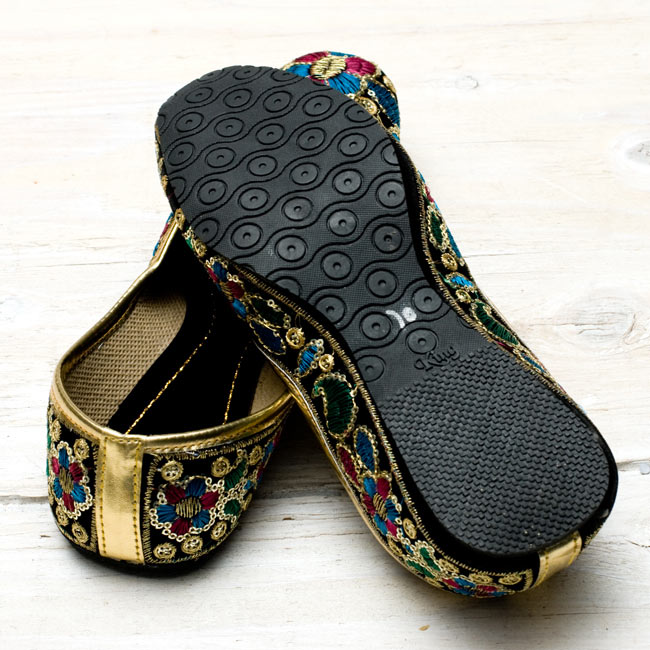 刺繍とスパンコールのフラットシューズ 5 - 裏面の写真です。