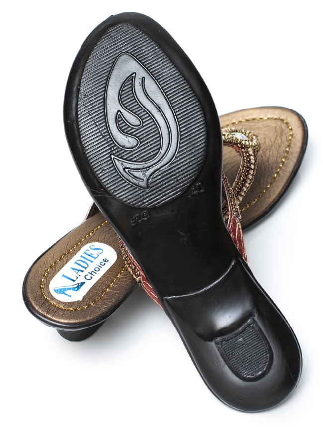 インドのジュエルサンダル 7 - 裏面を見てみました。滑りが気になる場合はソールをつけてください。