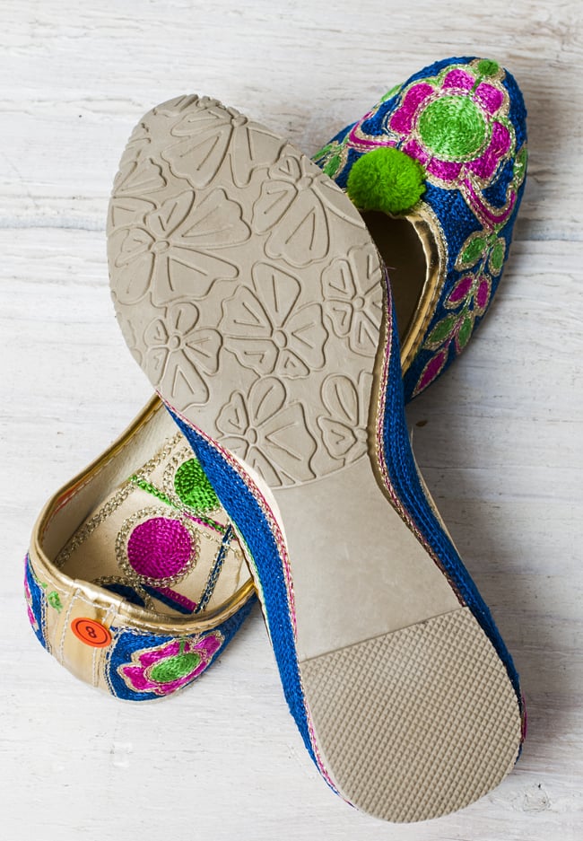 ゴージャス刺繍のマハラニフラットシューズ の通販 - TIRAKITA.COM