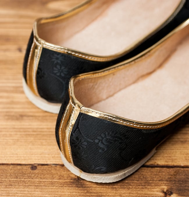 男性用宮廷靴 - モジャリ 5 - かかと部分の様子です。