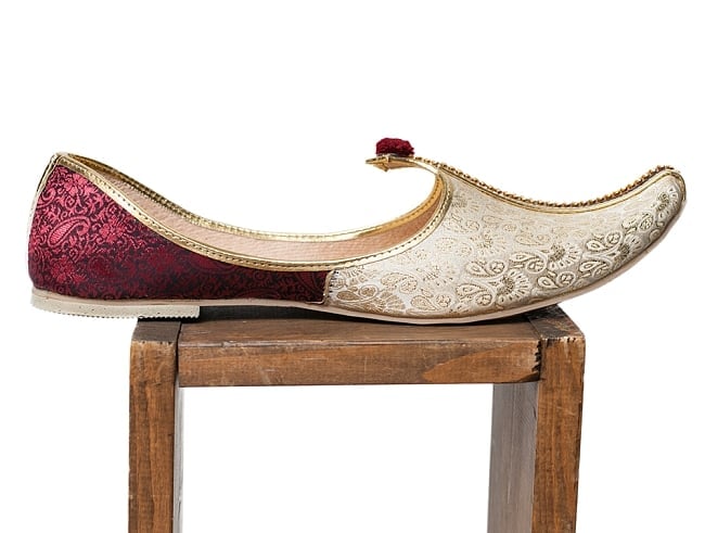 男性用宮廷靴 - モジャリ 4 - 横からの写真です