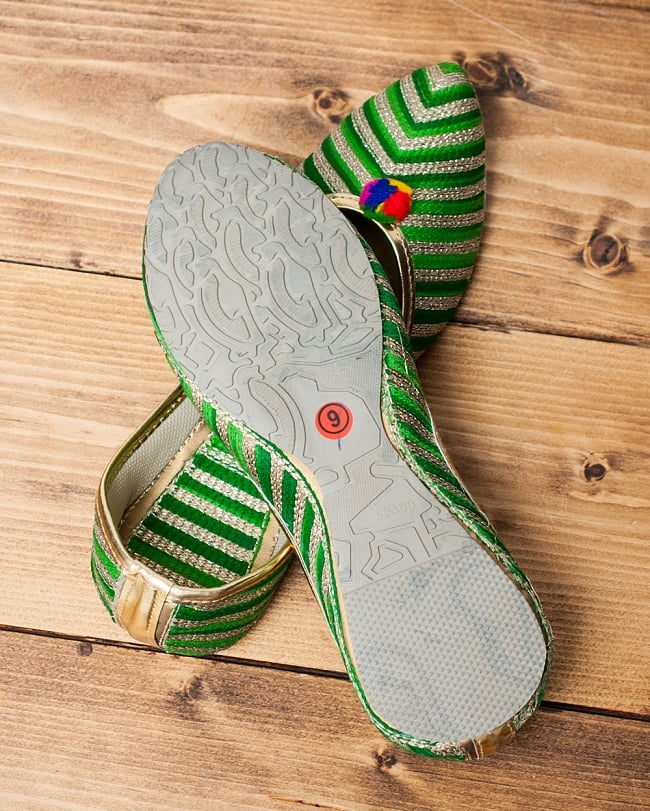 ゴージャス刺繍のマハラニフラットシューズ 7 - 裏面はこのようになっています。