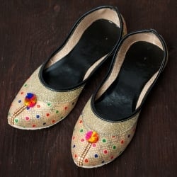 ゴージャス刺繍のマハラニフラットシューズ(ID-SHOE-480)