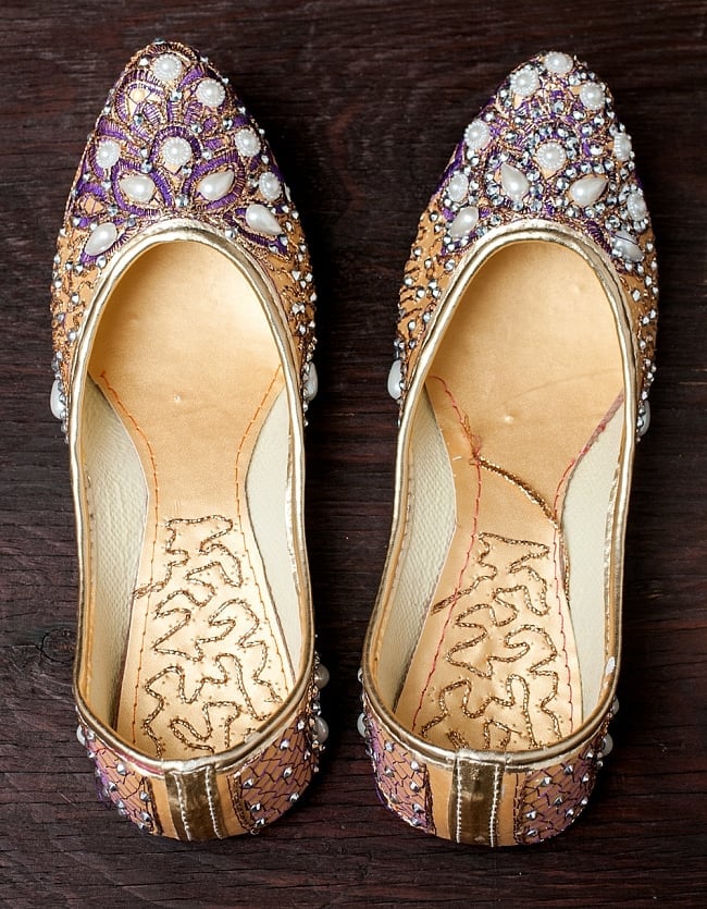 ゴージャス刺繍のマハラニフラットシューズ 6 - 上からの写真です。