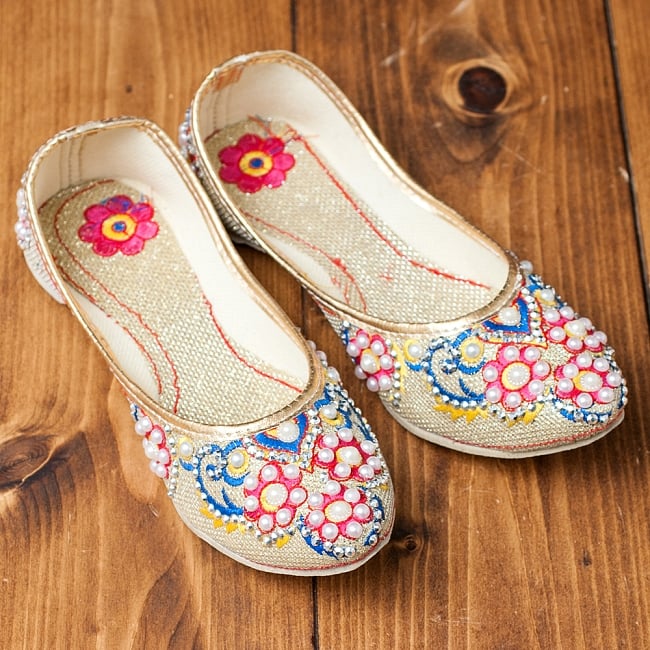 ゴージャス刺繍のマハラニフラットシューズの写真フラットシューズ,パンプス,靴,ペッタンコ靴,インド 靴