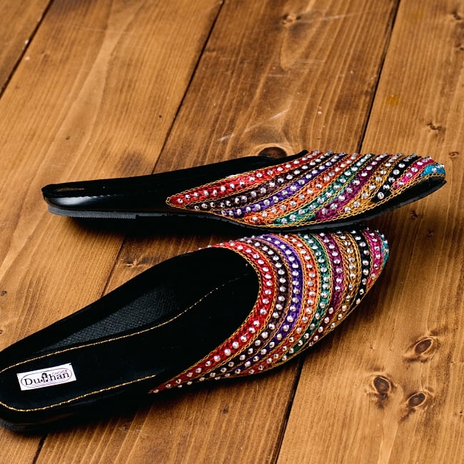 インドのカラフル刺繍スリッパサンダル 4 - 横からの写真です