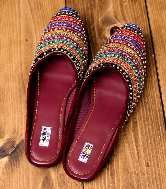インドのカラフル刺繍スリッパサンダル 6 - 上からの写真です