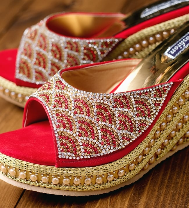 ゴージャスラインストーンのウェッジソールサンダル 2 - 拡大写真です