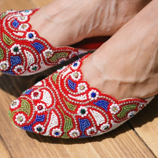 ビジューとラインストーンのマハラニミュール 9 - 別の角度からの写真です