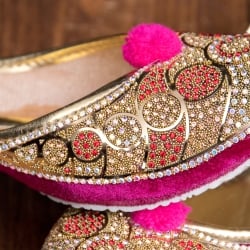 ゴージャス　ラインストーンのマハラニフラットシューズ - サブ4