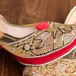 ゴージャス　ラインストーンのマハラニフラットシューズ - サブ4