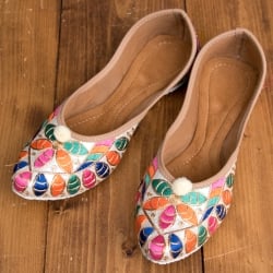 ゴージャス刺繍のマハラニフラットシューズ - サブ2