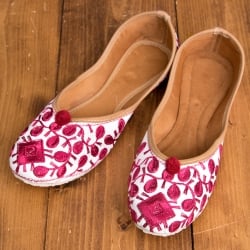 ゴージャス刺繍のマハラニフラットシューズ - サブ2