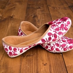 ゴージャス刺繍のマハラニフラットシューズ - サブ5