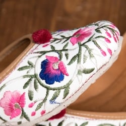 ゴージャス刺繍のマハラニフラットシューズ - サブ4