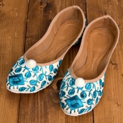 ゴージャス刺繍のマハラニフラットシューズ - サブ2