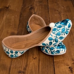 ゴージャス刺繍のマハラニフラットシューズ - サブ5