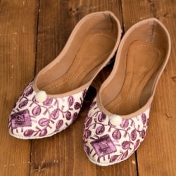 ゴージャス刺繍のマハラニフラットシューズ - サブ2