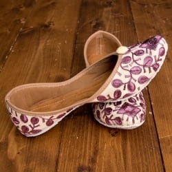 ゴージャス刺繍のマハラニフラットシューズ - サブ5