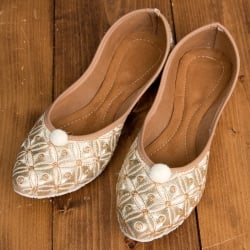 ゴージャス刺繍のマハラニフラットシューズ - サブ2