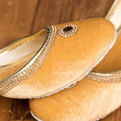 ゴージャス　ベルベットのマハラニフラットシューズ - サブ4