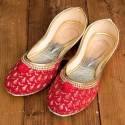 ゴージャス刺繍のマハラニフラットシューズ - サブ2