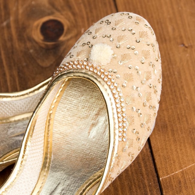 ゴージャス刺繍のマハラニフラットシューズ 8 - とても綺麗な装飾