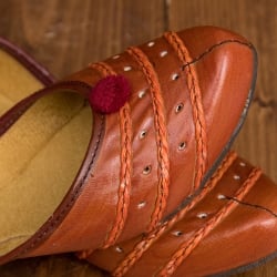 インドのマハラニ　レザーフラットシューズ - サブ4