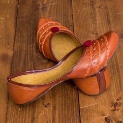 インドのマハラニ　レザーフラットシューズ - サブ5