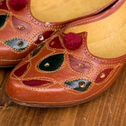 インドのマハラニ　レザーフラットシューズ - サブ3