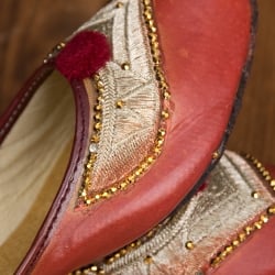 インドのマハラニ　レザーフラットシューズ - サブ4