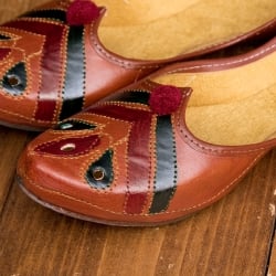 インドのマハラニ レザーフラットシューズ - サブ3