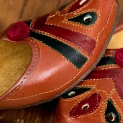 インドのマハラニ レザーフラットシューズ - サブ4