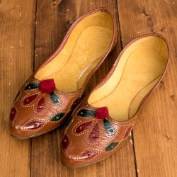 インドのマハラニ　レザーフラットシューズ - サブ2