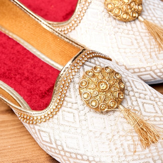 男性用宮廷靴 - モジャリホワイト 3 - 角度を変えてみてみました。