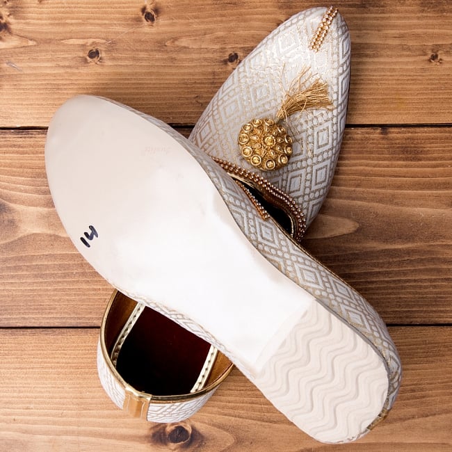 男性用宮廷靴 - モジャリホワイト 7 - 裏面はこのようになっています。