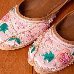 ゴージャス刺繍のマハラニフラットシューズ - サブ3