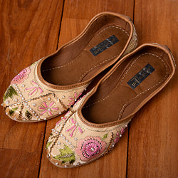 ゴージャス刺繍のマハラニフラットシューズ - サブ2