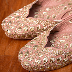 ゴージャス刺繍のマハラニフラットシューズ - サブ3