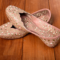 ゴージャス刺繍のマハラニフラットシューズ - サブ5