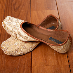 ゴージャス刺繍のマハラニフラットシューズ - サブ5