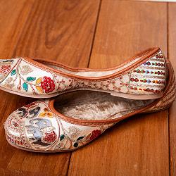 ゴージャス刺繍のマハラニフラットシューズ - サブ5