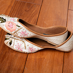 ゴージャス刺繍のマハラニフラットシューズ - サブ5