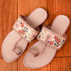 チャッパルと呼ばれるゴージャス刺繍のサンダル - サーモンピンク - サブ2