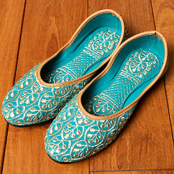 ゴージャス刺繍のマハラニフラットシューズ - サブ2